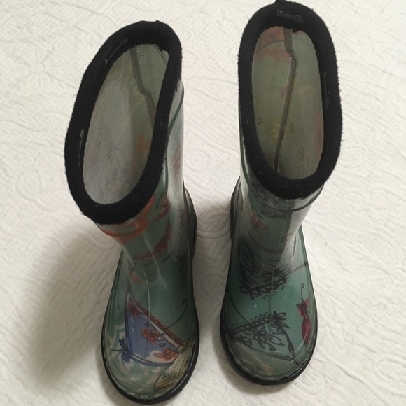 6US (3/$20) Kamik Rain Boots - Picture 3 of 12